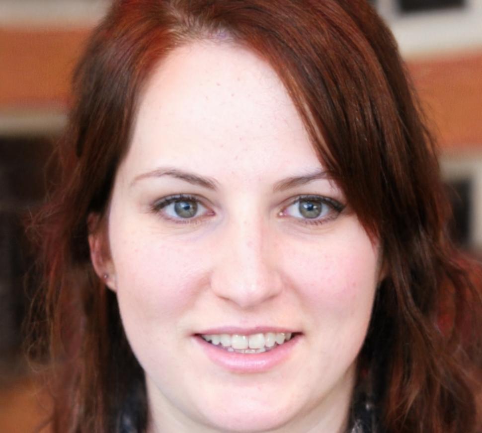 Ainara Mendizábal, Directora de Educación Financiera